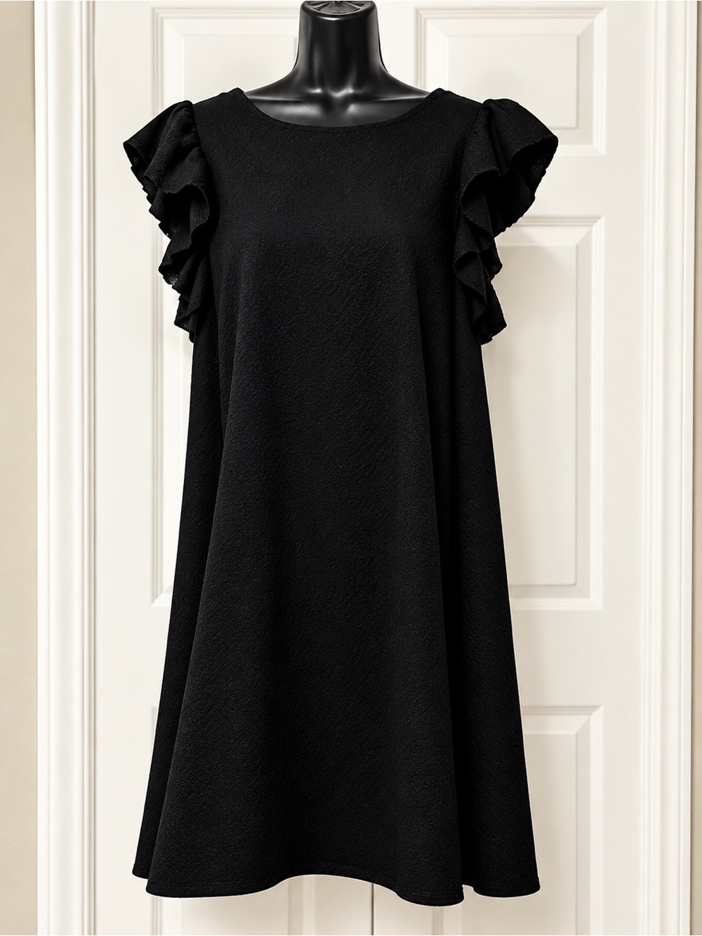 Cute  Black Ruffle Sleeve Dress